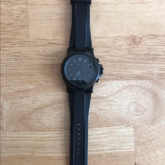 Michael Kors Watch - Picture 2 of 2